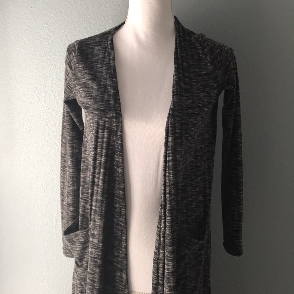 NWOT Lularoe Sarah Top Size XS